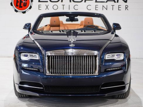 Used 2017 Rolls-Royce Dawn image 5