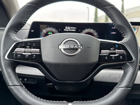 Used 2024 Nissan Ariya FWD image 27