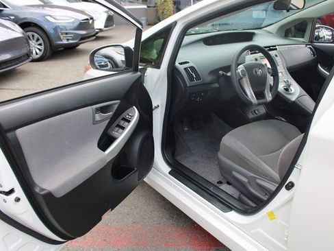 Used 2015 Toyota Prius Prime Plug-In Hybrid image 13