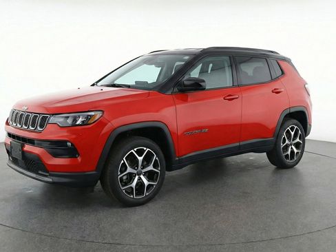 Used 2025 Jeep Compass Limited AWD/4WD image 3