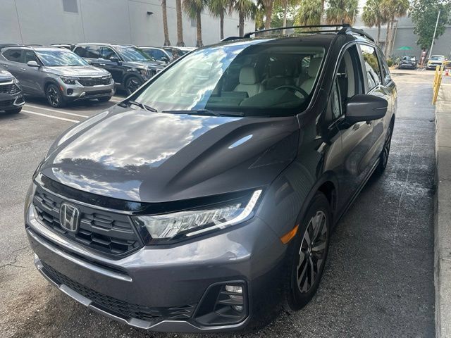 Used 2025 Honda Odyssey EX-L image 4