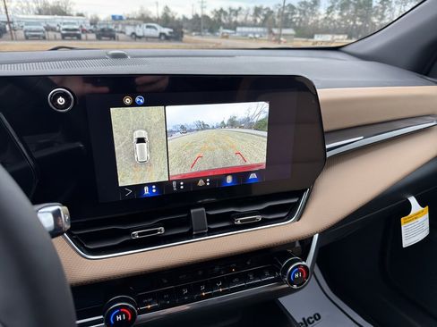 New 2026 Chevrolet Equinox ACTIV w/ Safety and Technology Package image 10
