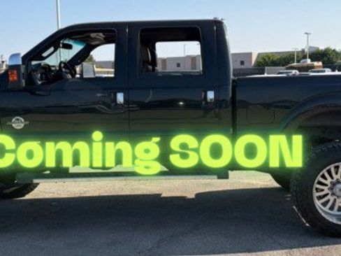 Used 2014 Ford F250 Platinum w/ FX4 Off-Road Package AWD/4WD image 5