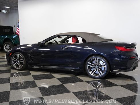 Used 2022 BMW M850i xDrive Convertible image 8