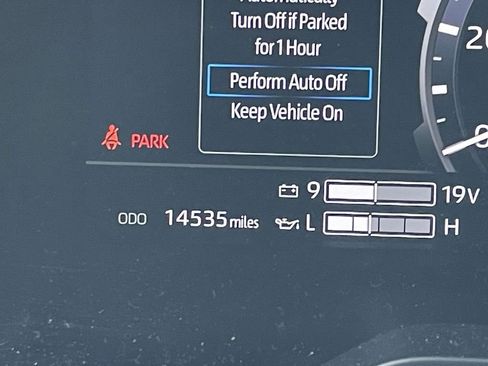 Used 2025 Toyota Tundra Limited image 40