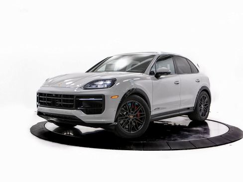 New 2026 Porsche Cayenne GTS image 1