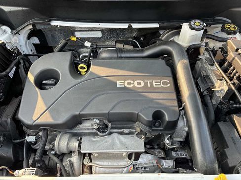 Used 2022 Chevrolet Equinox LT AWD/4WD image 17