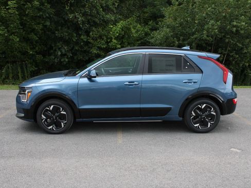 New 2026 Kia Niro Wind FWD image 6