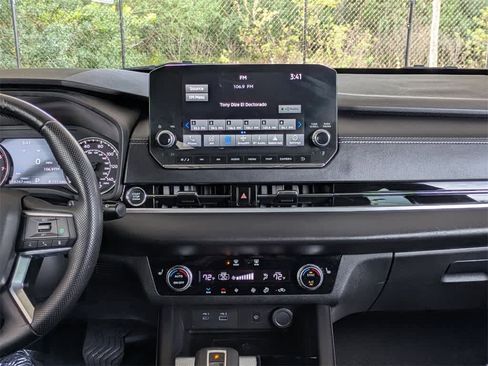 Used 2022 Mitsubishi Outlander SEL image 23