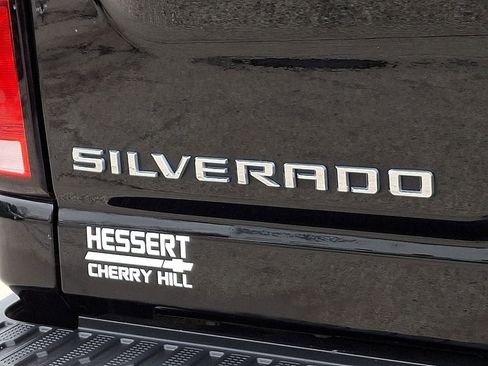 Certified 2025 Chevrolet Silverado 2500 LTZ w/ LTZ Convenience Package image 33