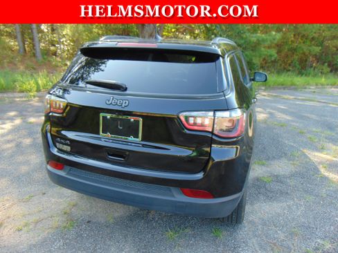 Certified 2025 Jeep Compass Latitude w/ Convenience Group AWD/4WD image 15