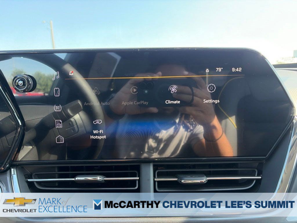 New 2026 Chevrolet Trax ACTIV w/ Driver Confidence Package FWD image 12
