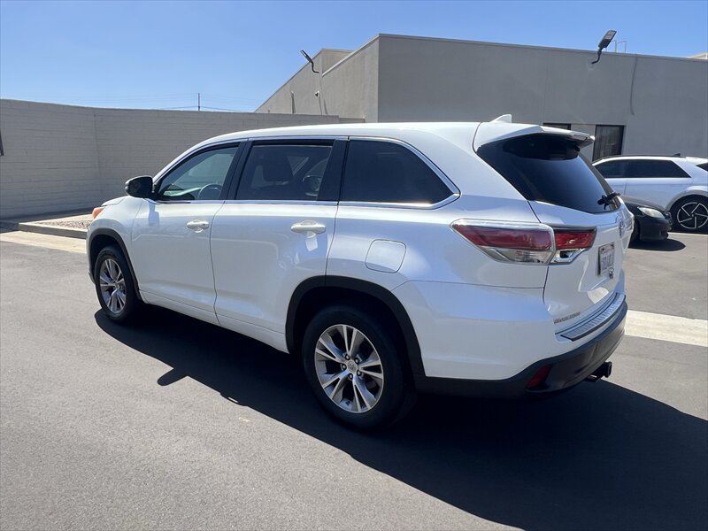 Used 2014 Toyota Highlander Plus FWD image 16