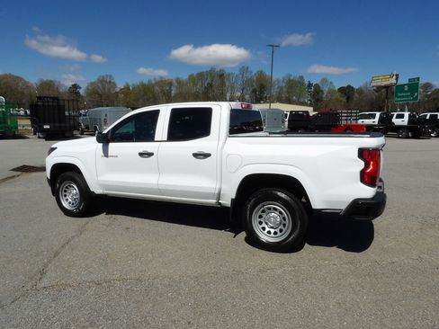 Used 2023 Chevrolet Colorado W/T image 4