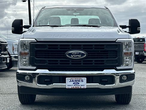 New 2026 Ford F250 XL w/ XL Chrome Package image 8