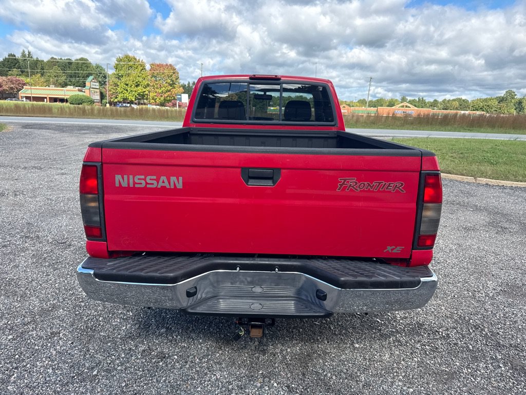 Used 2000 Nissan Frontier XE RWD image 7