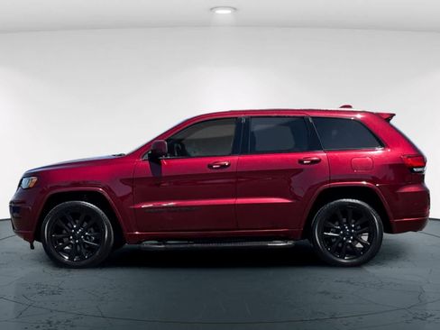Used 2019 Jeep Grand Cherokee Altitude AWD/4WD image 9