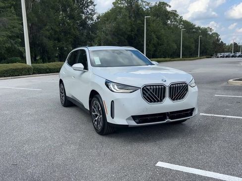 New 2026 BMW X3 xDrive30 w/ Convenience Package image 2