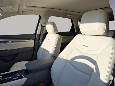 New 2026 Cadillac XT5 Premium Luxury w/ Driver Assist Package FWD image 34