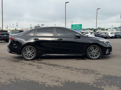 Used 2023 Kia Forte GT-Line w/ GT-Line Technology Package FWD image 6