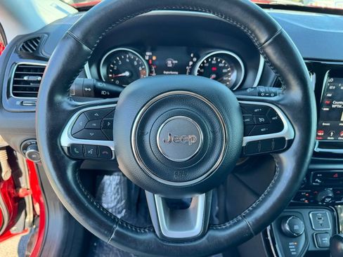Used 2018 Jeep Compass Latitude w/ Popular Equipment Group AWD/4WD image 12