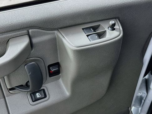 Used 2025 GMC Savana 2500 w/ Driver Convenience Package RWD image 18