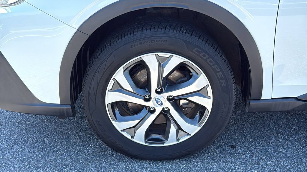 Certified 2021 Subaru Outback Limited AWD/4WD image 8