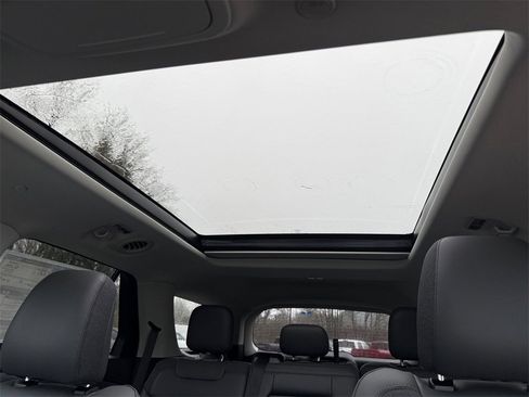 New 2026 Ford Explorer Active w/ Active Comfort Package image 23