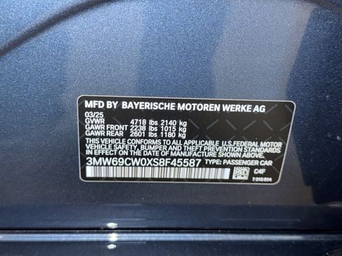 Certified 2025 BMW 330i Sedan w/ Convenience Package image 36