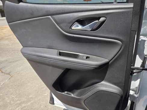 Used 2025 Chevrolet Blazer LT FWD image 22