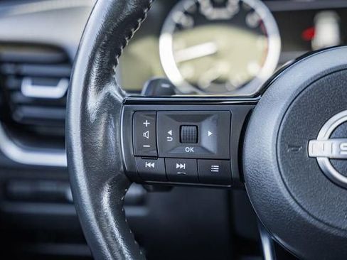 Used 2022 Nissan Rogue SV w/ SV Premium Package image 25