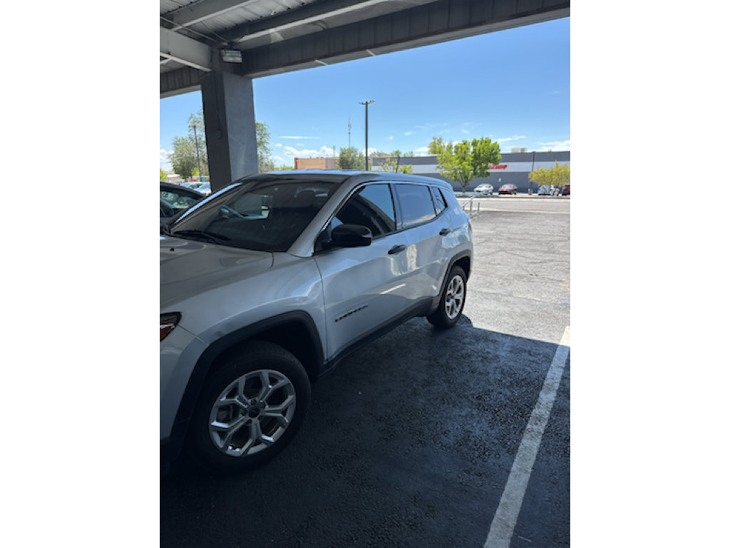 Used 2025 Jeep Compass Sport AWD/4WD image 4