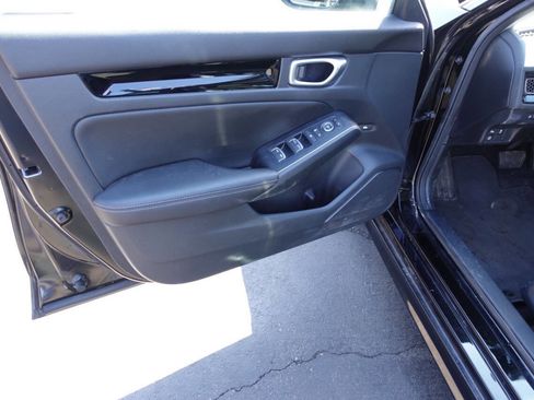 Used 2023 Honda Civic Touring image 15