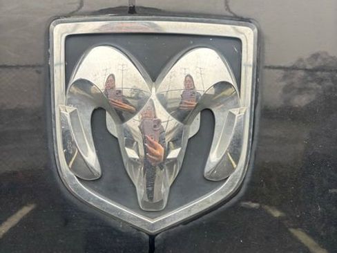 Used 2014 RAM 2500 Tradesman w/ Chrome Appearance Group image 10