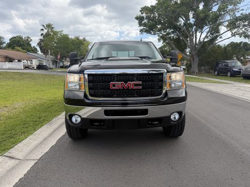 Used 2011 GMC Sierra 2500 SLE w/ SLE Preferred Package image 5