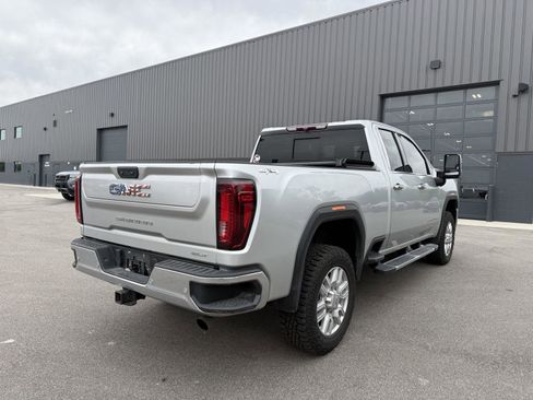 Used 2021 GMC Sierra 2500 SLT w/ SLT Premium Package AWD/4WD image 3
