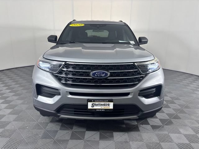 Used 2020 Ford Explorer XLT AWD/4WD image 34