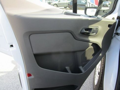 Used 2025 Ford E-Transit Low Roof w/ Load Area Protection Package image 15