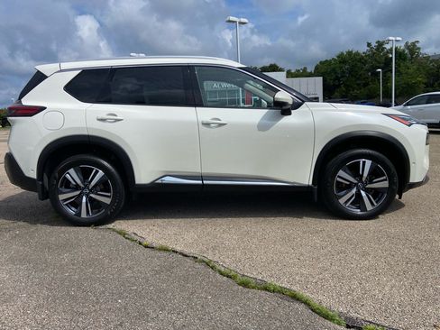 Used 2023 Nissan Rogue SL w/ SL Premium Package AWD/4WD image 2