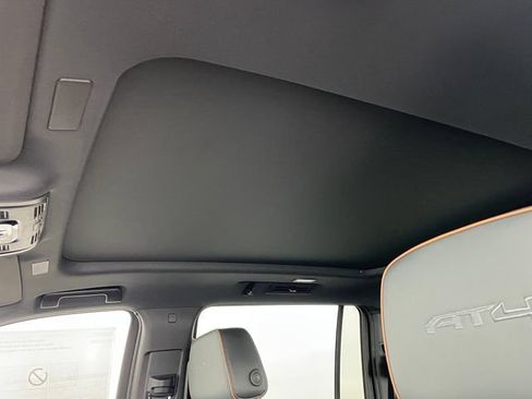 Certified 2026 GMC Yukon XL AT4 w/ AT4 Premium Package AWD/4WD image 10
