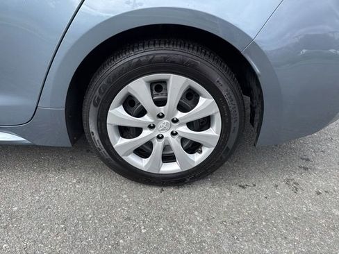Used 2020 Toyota Corolla LE FWD image 10