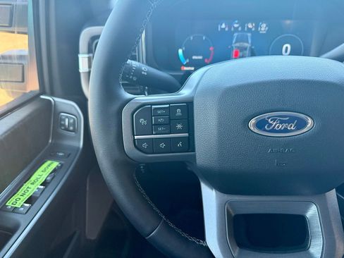 New 2026 Ford F250 Lariat w/ Black Appearance Package image 13