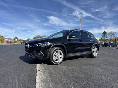 Used 2021 Mercedes-Benz GLA 250 4MATIC w/ Premium Package