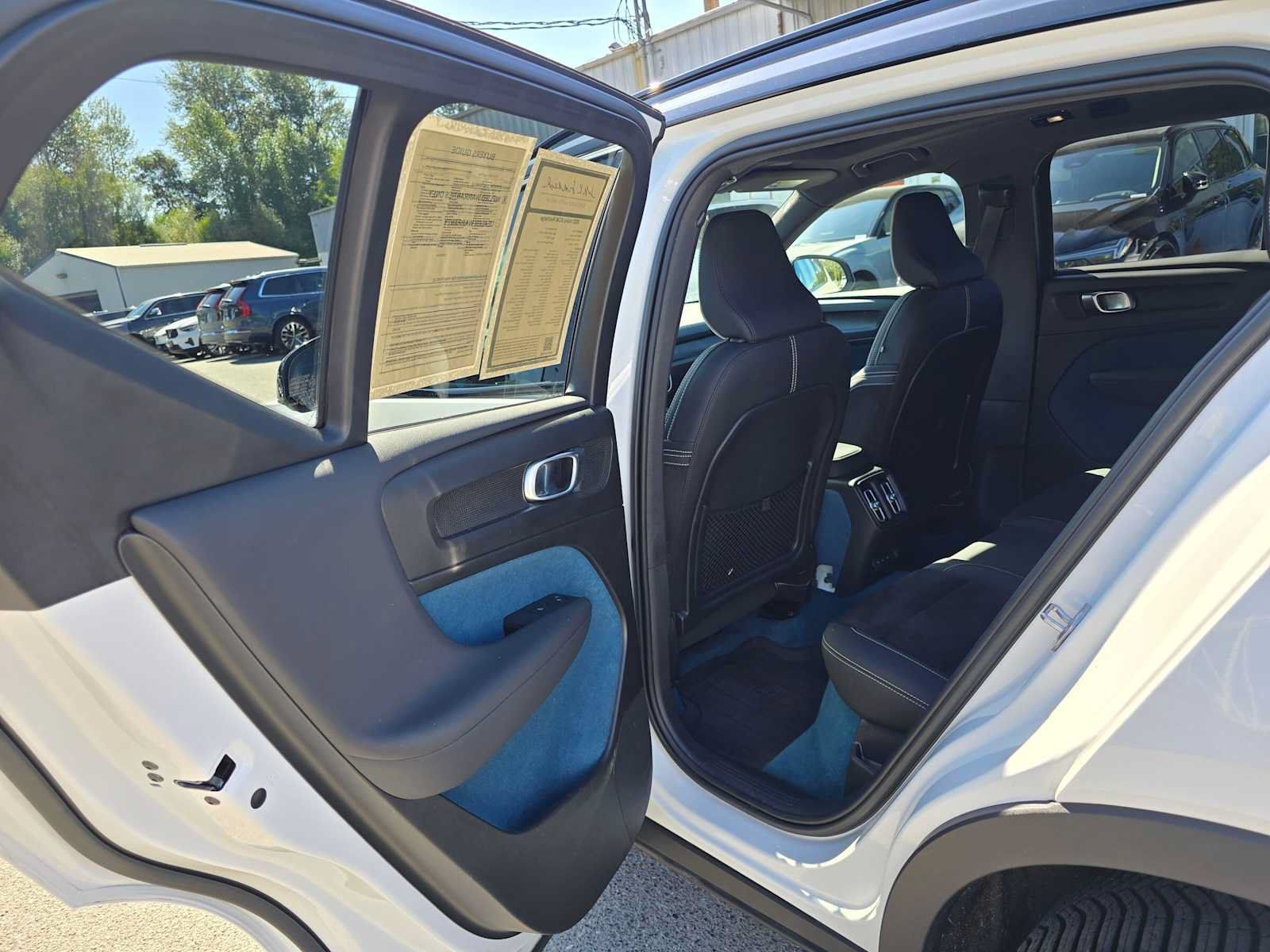 Certified 2023 Volvo XC40 Recharge Ultimate w/ Protection Package Premier AWD/4WD image 16