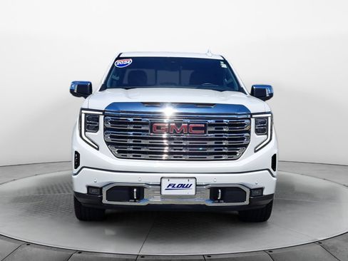Used 2024 GMC Sierra 1500 Denali w/ Denali Reserve Package AWD/4WD image 2