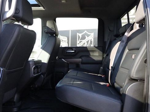 Used 2023 GMC Sierra 3500 Denali w/ Denali Black Diamond Edition image 25