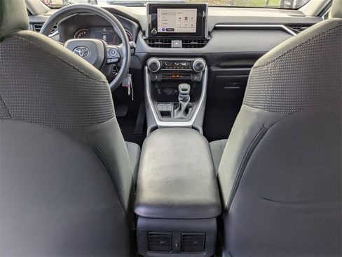 Used 2024 Toyota RAV4 LE image 33