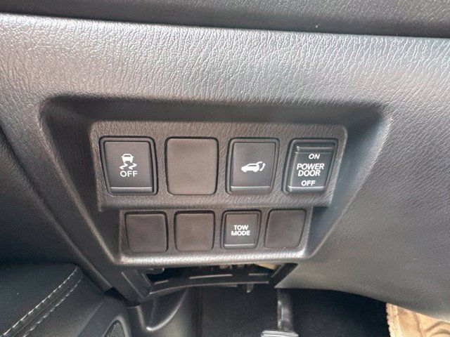 Used 2014 Nissan Pathfinder SL AWD/4WD image 25