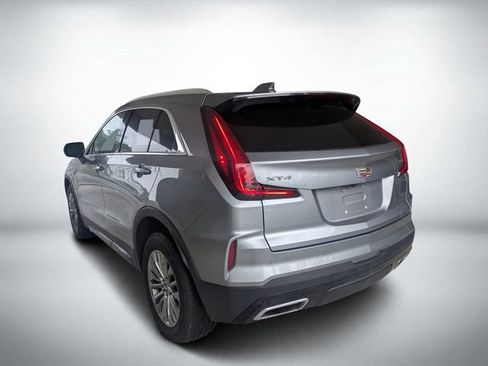 Used 2025 Cadillac XT4 Premium Luxury FWD image 5