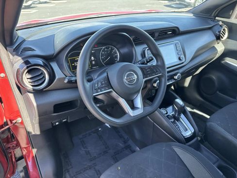 Used 2020 Nissan Kicks SV FWD image 47